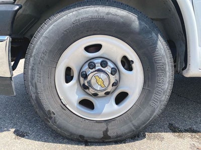 2025 Chevrolet Express 3500 LT Passenger