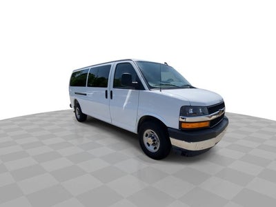 2025 Chevrolet Express 3500 LT Passenger