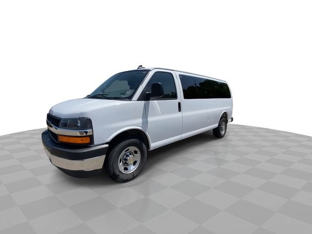 2025 Chevrolet Express 3500 LT Passenger