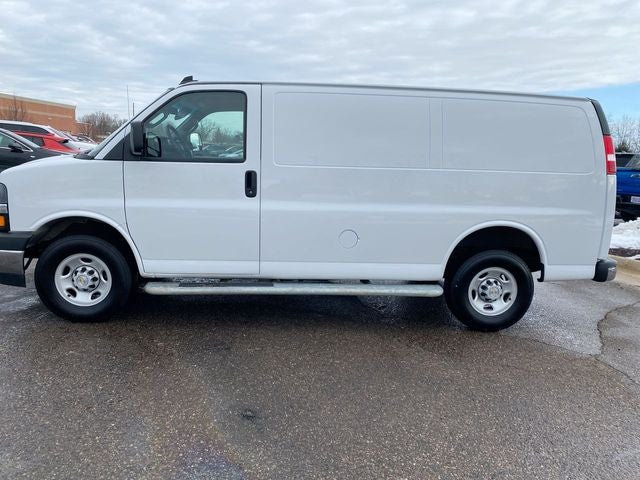 2024 Chevrolet Express 2500 Work Van Cargo