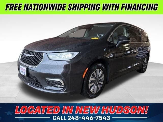 2023 Chrysler Pacifica Hybrid Touring L
