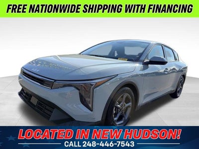 2025 Kia K4 LXS