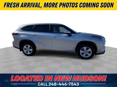 2024 Toyota Highlander LE