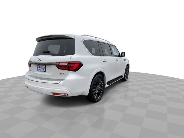 2022 INFINITI QX80 Premium Select