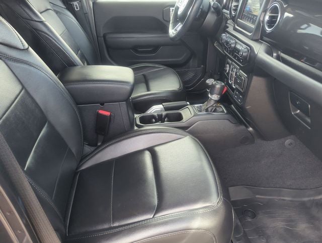 2021 Jeep Wrangler Unlimited Sahara Altitude 4x4