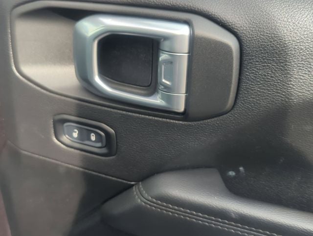 2021 Jeep Wrangler Unlimited Sahara Altitude 4x4