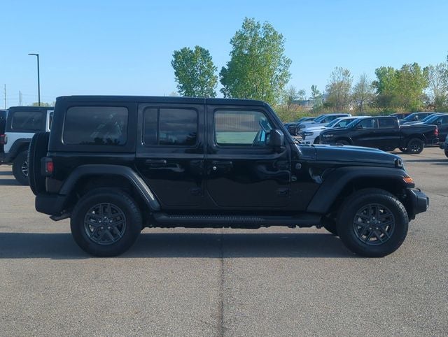 2025 Jeep Wrangler 4-Door Summit 4x4