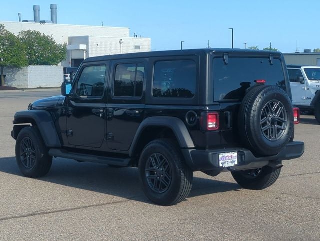 2025 Jeep Wrangler 4-Door Summit 4x4
