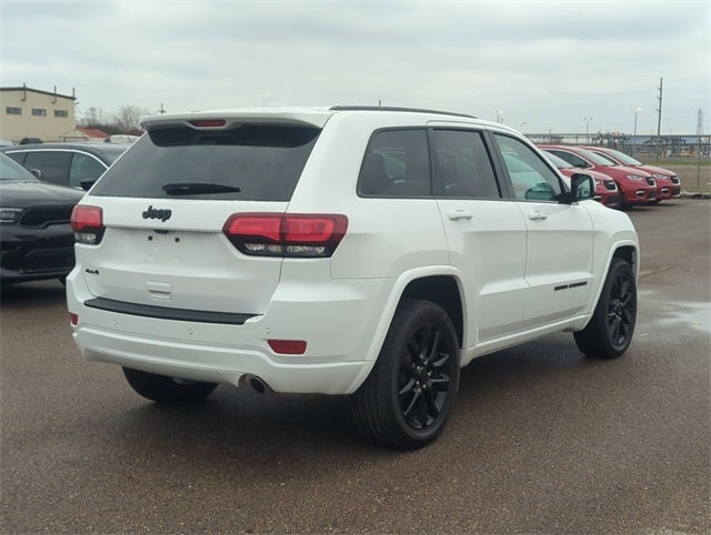 2021 Jeep Grand Cherokee Laredo X 4x4