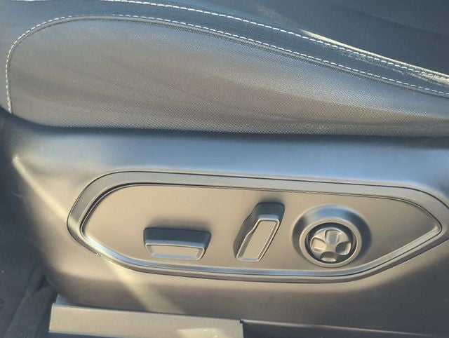 2023 Jeep Grand Cherokee Laredo 4x4