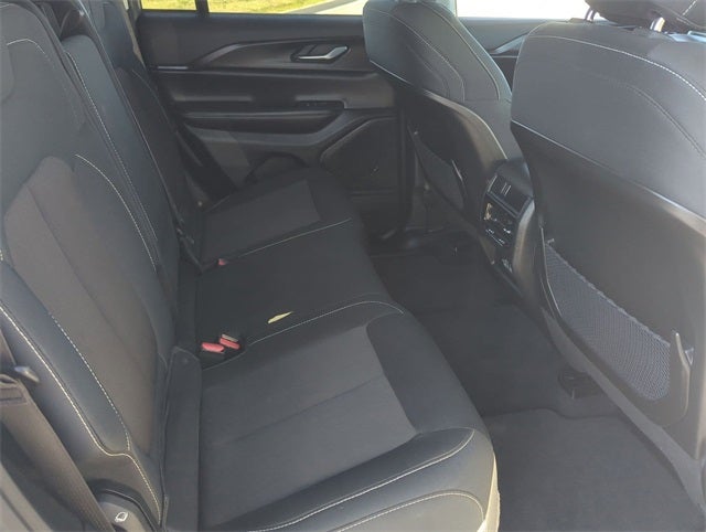 2023 Jeep Grand Cherokee Laredo 4x4