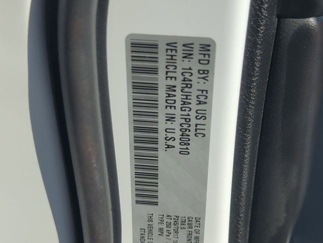 2023 Jeep Grand Cherokee Laredo 4x4