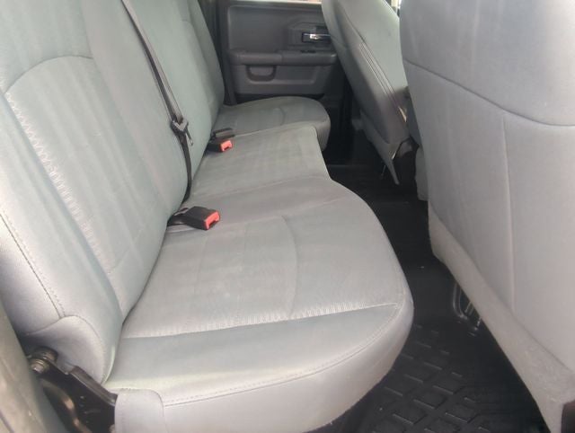 2017 RAM 1500 SLT Quad Cab 4x4 6'4' Box