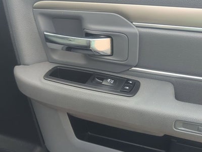 2017 RAM 1500 SLT Quad Cab 4x4 6'4' Box