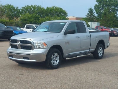 2017 RAM 1500 SLT Quad Cab 4x4 6'4' Box