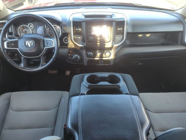 2020 RAM 1500 Big Horn Quad Cab 4x4 6'4' Box