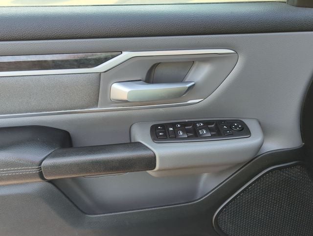 2020 RAM 1500 Big Horn Crew Cab 4x4 5'7' Box