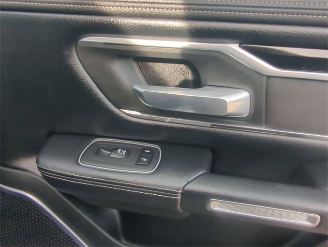 2021 RAM 1500 Laramie Crew Cab 4x4 5'7' Box