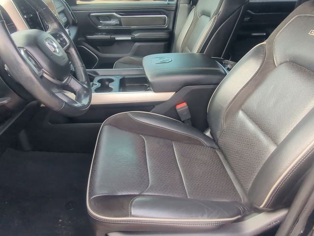 2019 RAM 1500 Laramie Crew Cab 4x4 5'7' Box