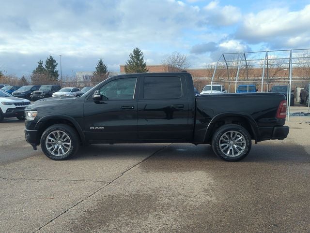 2019 RAM 1500 Laramie Crew Cab 4x4 5'7' Box