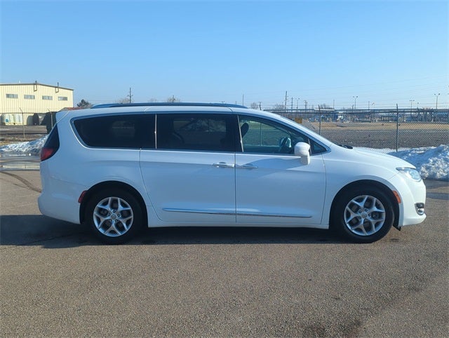 2020 Chrysler Pacifica Touring L Plus