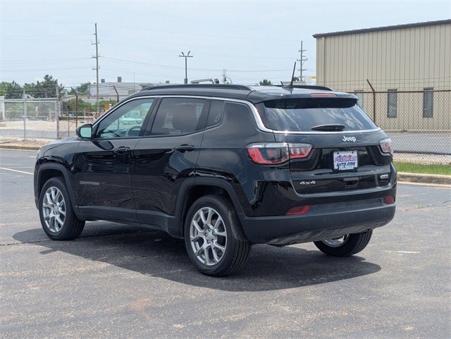 2024 Jeep Compass Latitude Lux FWD