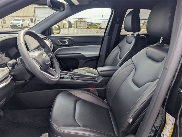 2024 Jeep Compass Latitude Lux FWD