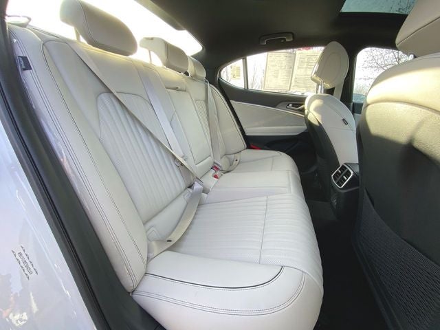 2024 Genesis G70 2.5T