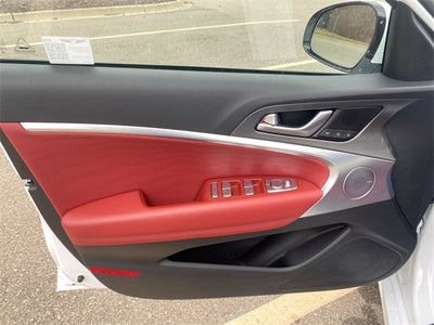 2024 Genesis G70 2.5T