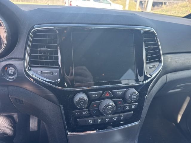 2020 Jeep Grand Cherokee Laredo