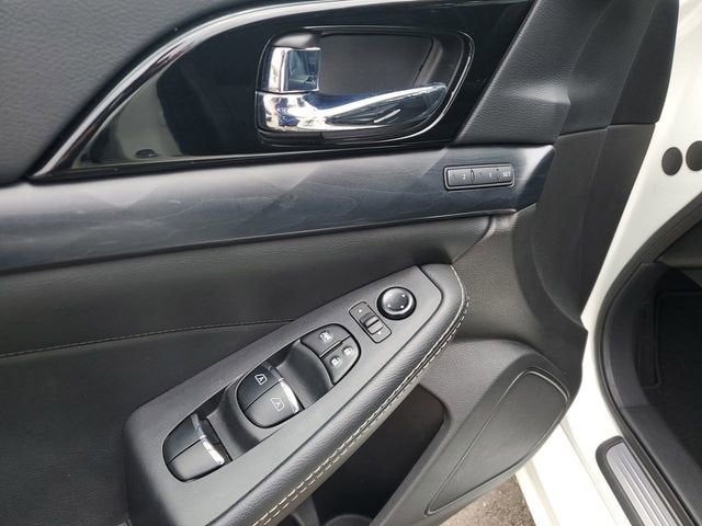 2023 Nissan Maxima Platinum