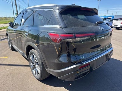 2024 INFINITI QX60 LUXE
