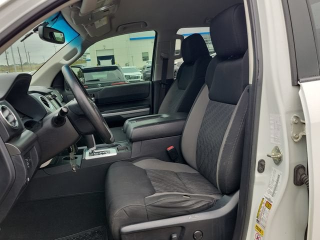 2017 Toyota Tundra 4WD SR