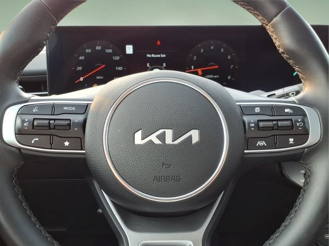 2025 Kia K5 EX