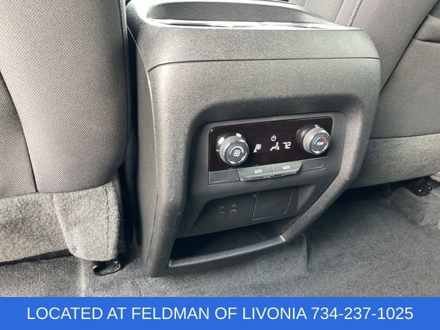 2024 Chevrolet Traverse LS