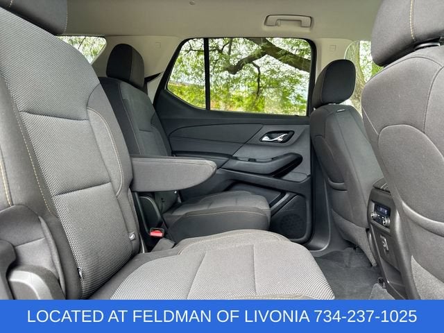 2021 Chevrolet Traverse LT Cloth