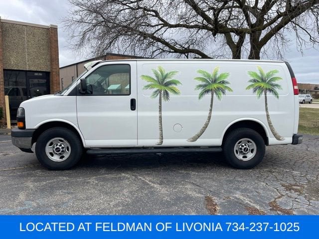 2015 GMC Savana Cargo 2500 2500 Regular Wheelbase Rear-Wheel Drive