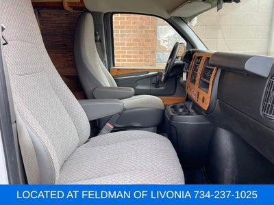 2015 GMC Savana Cargo 2500 2500 Regular Wheelbase Rear-Wheel Drive