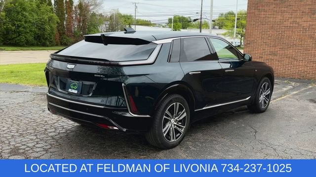 2024 Cadillac LYRIQ Luxury 1
