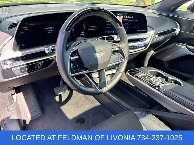 2024 Cadillac LYRIQ Luxury 2
