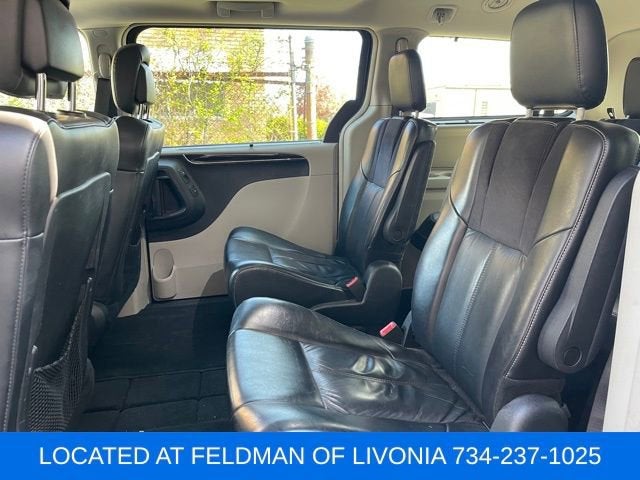 2015 Chrysler Town & Country Limited Platinum