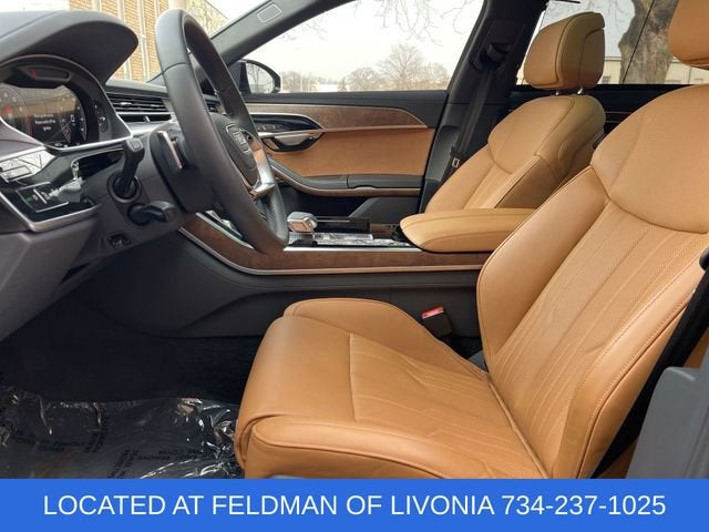 2025 Audi A8 L 55 TFSI quattro Tiptronic