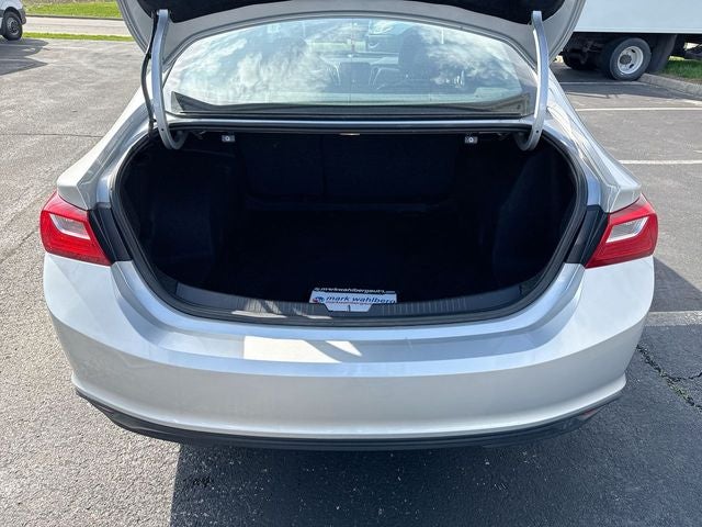 2021 Chevrolet Malibu LS 1FL