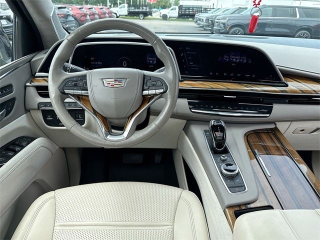 2022 Cadillac Escalade ESV Premium Luxury Platinum