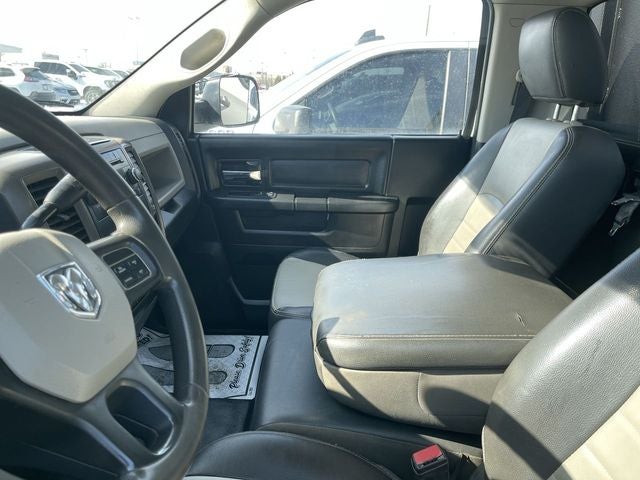 2012 RAM 3500 ST FLATBED W SIDES