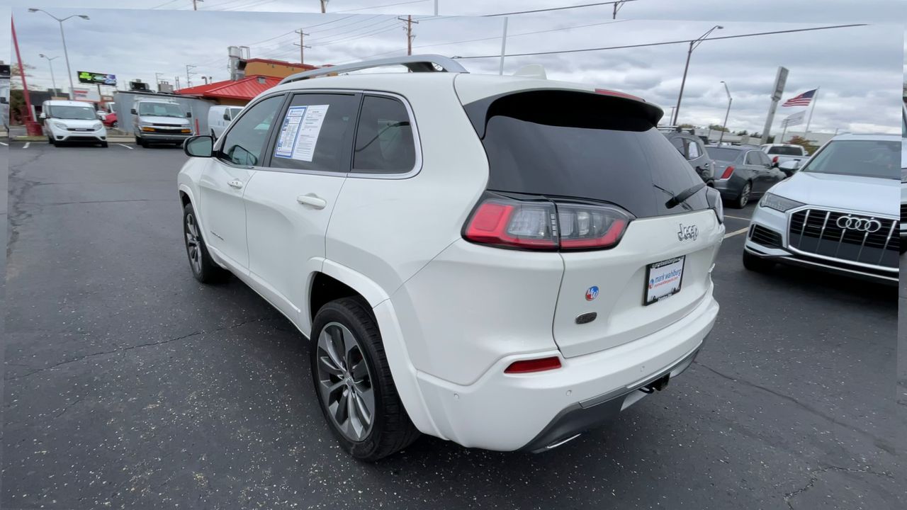 2019 Jeep Cherokee Overland