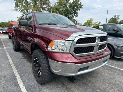 2019 RAM 1500 Classic SLT Crew Cab 4x4 6'4" Box