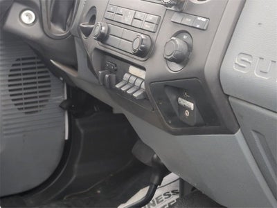 2013 Ford Super Duty F-350 DRW XL