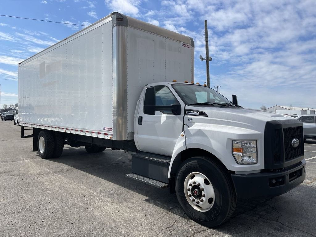 2019 Ford Super Duty F-650 Straight NA