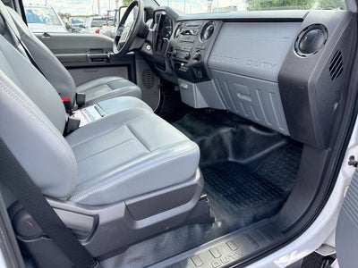 2013 Ford Super Duty F-450 DRW XL